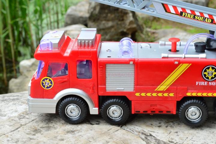 Không dây điều khiển từ xa xe cứu hỏa Xịt nước 911 xe tải thang có thể sạc lại với âm thanh nhẹ xe đồ chơi xe xe đồ chơi trẻ em