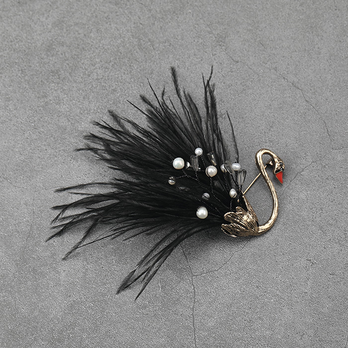 Retro Feather Black Swan Brooch High-end Corsage Women's Accessories Jacket Pin Cardigan Korean Luxury Atmosphere Gift