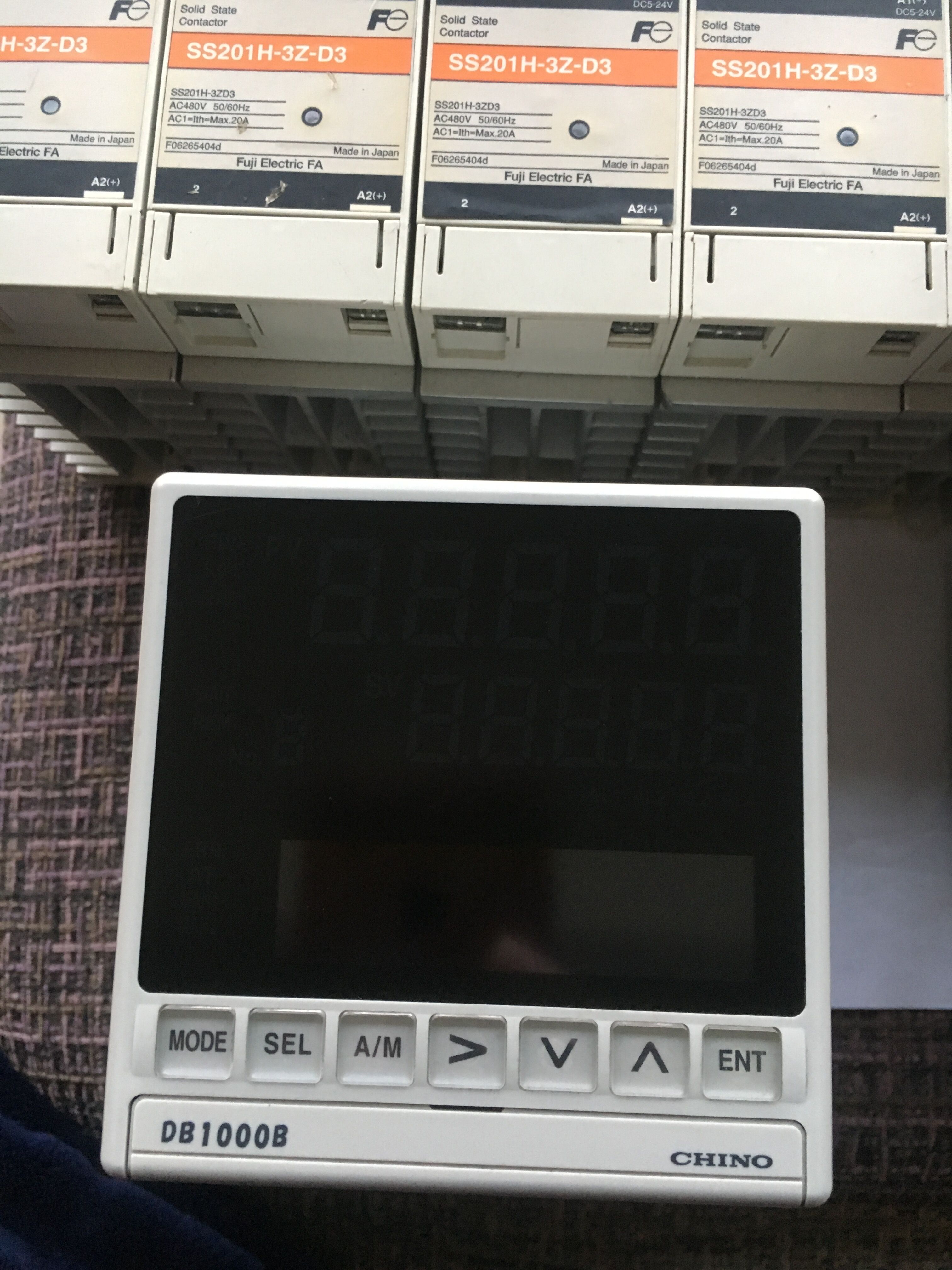 CHINO DB1000B Thermostat DB1010B000-G0A DN13ZK004 JPT100 DK221-N