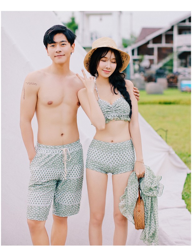 2018 cặp đôi nữ áo tắm che blouse bụng nhỏ thơm resort ven biển gió trăng mật mặc bikini tắm phù hợp với suối nước nóng áo tắm - Vài đồ bơi 	đồ đi biển cho cặp đôi