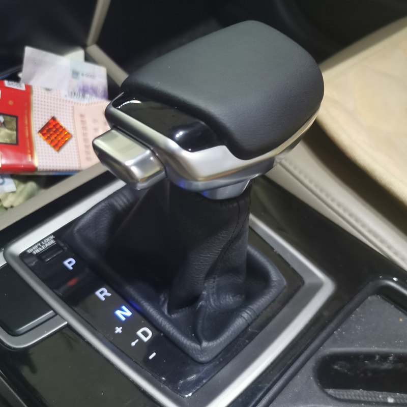 Adapted modern ix35 new TUCSON to please the Gear Shift Lever Handball aircraft Blocking Head Retrofit