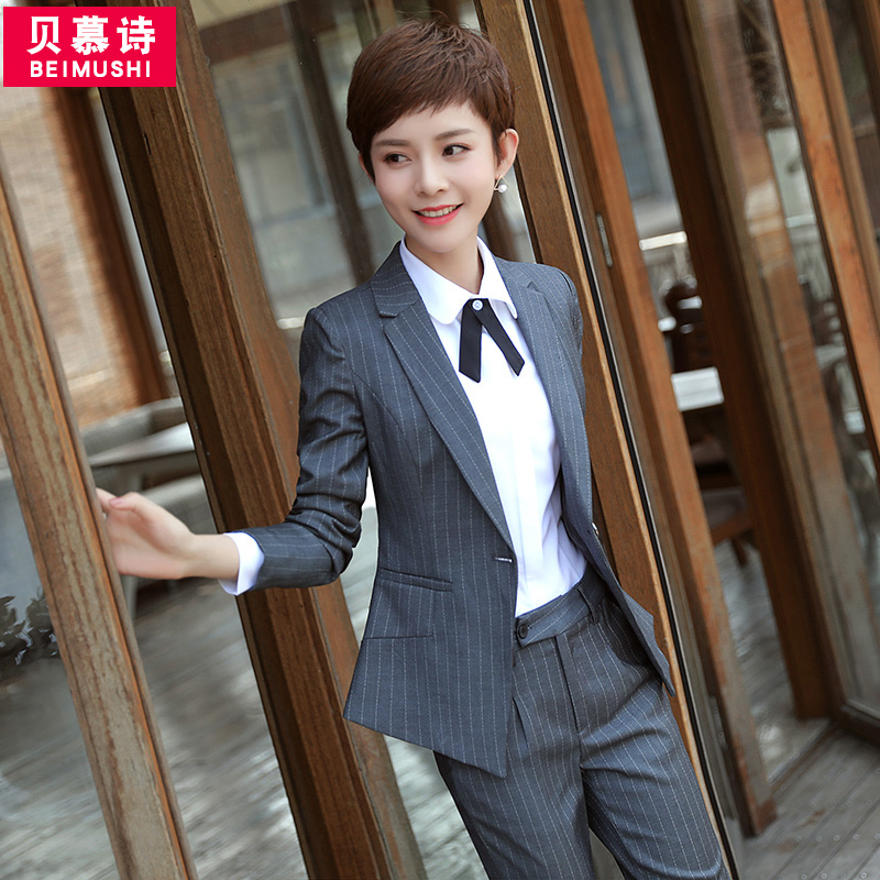 Tailleur femme - Ref 3244924 Image 1