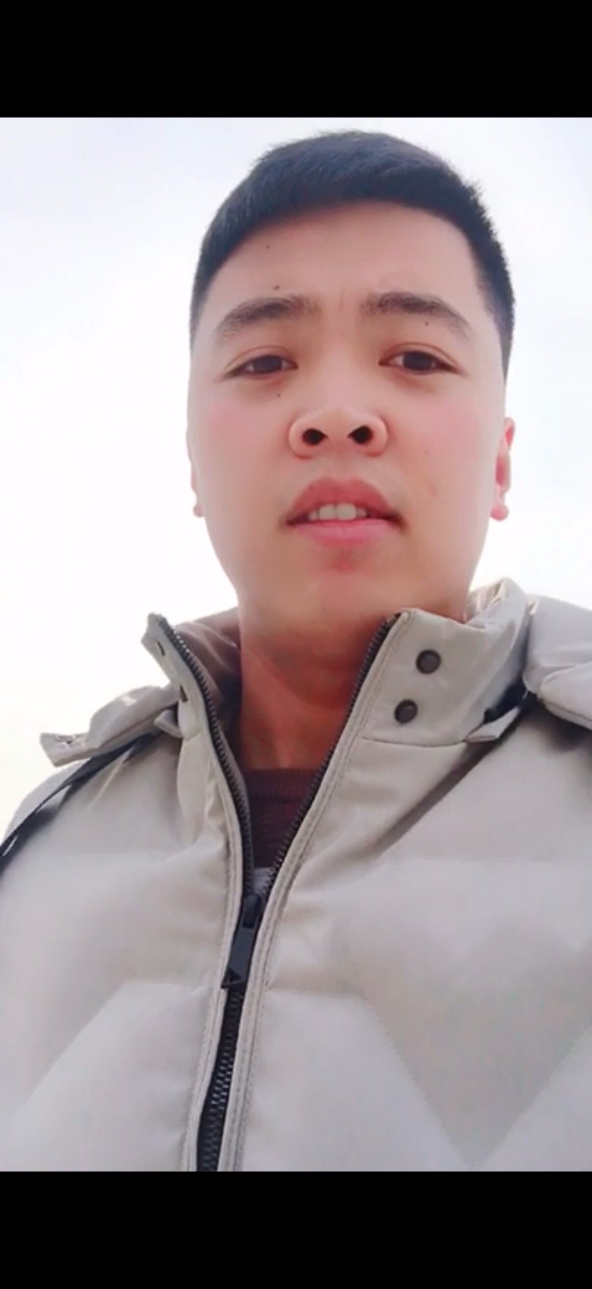 东海成星朱砂水晶