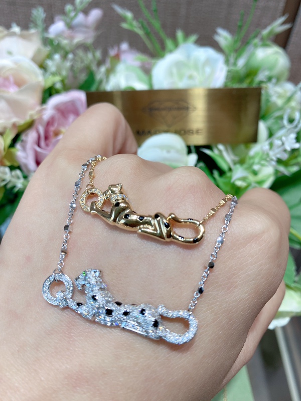 18K Gold Leopard Diamond Necklace, Full Diamond Leopard Necklace, 18K White Gold Full Diamond Leopard Necklace, Black Onyx Leopard Necklace 18K Gold Leopard Diamond Necklace, Full Diamond Leopard Necklace, 18K White Gold Full Diamond Leopard Necklace, Black Onyx Leopard Necklace
