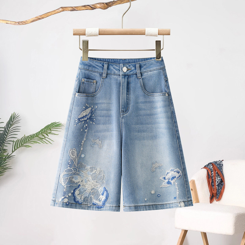 Embroidered Floral Denim Shorts for Women, Summer Thin Style, This Year's Popular Hot Item, Loose High-Waisted Fashionable Mid-Length Shorts