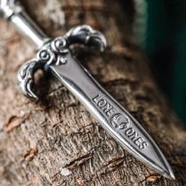 Palace silverware brand Lone one Ones 925 sterling silver Dagger sword Dagger pendant