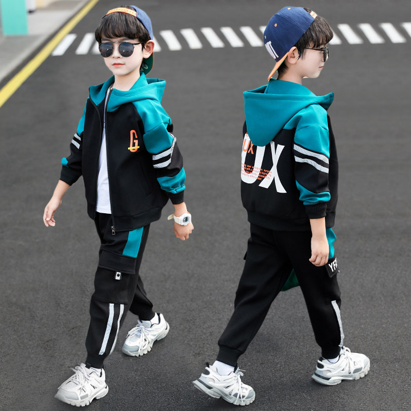 Boy sports suit casual handsome chic autumn clothing 2022 new boys CUHK Costume Foreign Pie two sets of damp