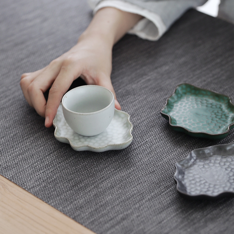 TaoZi lotus ceramic cup mat Japanese tea taking accessories of black ceramic kung fu tea cup insulation pad