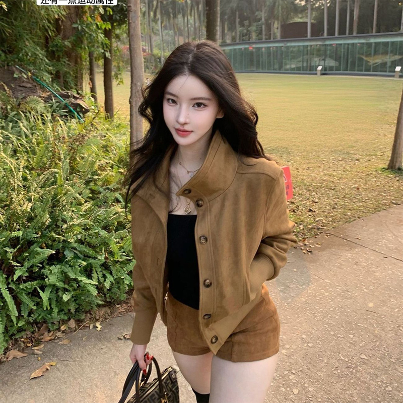 Retro Maillard Coffee-Colored Short Faux Suede Jacket for Women, New Spring and Autumn Style, American High-End Style, Petite Jacket, Trendy Retro Maillard Coffee-Colored Short Faux Suede Jacket for Women, New Spring and Autumn Style, American High-End Style, Petite Jacket, Trendy