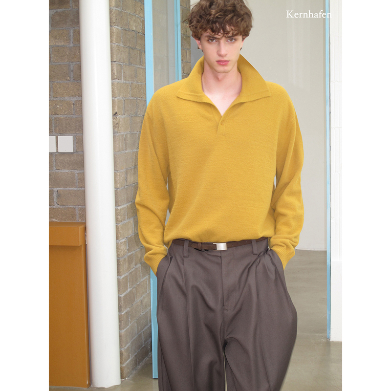 “Layering Is the Main Battle Ground of Autumn” Solid Color Half-Button Sweater | Kernhafen “Layering Is the Main Battle Ground of Autumn” Solid Color Half-Button Sweater | Kernhafen