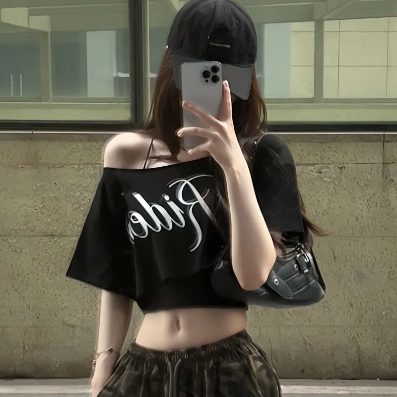 American Hot Girl Style Letter Print One-Shoulder Short-Sleeved T-Shirt for Women, New Summer Black Short Crop Top with Exposed Navel Design American Hot Girl Style Letter Print One-Shoulder Short-Sleeved T-Shirt for Women, New Summer Black Short Crop Top with Exposed Navel Design