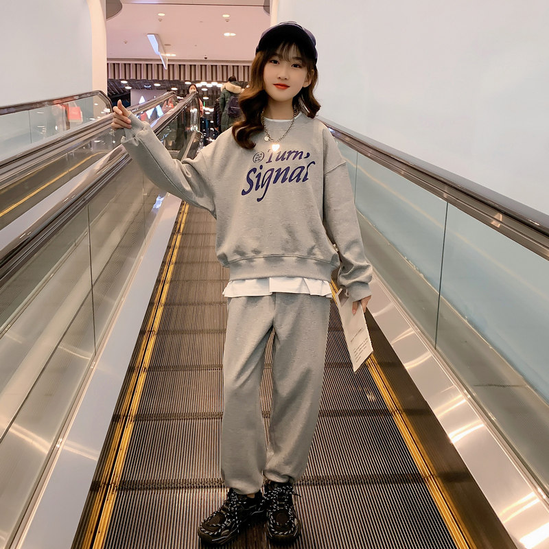 Girls Spring 2022 New Love Letter Print Fake Two-piece Foreign Style Fashionable Little Cute Net Red Sweatshirt Set