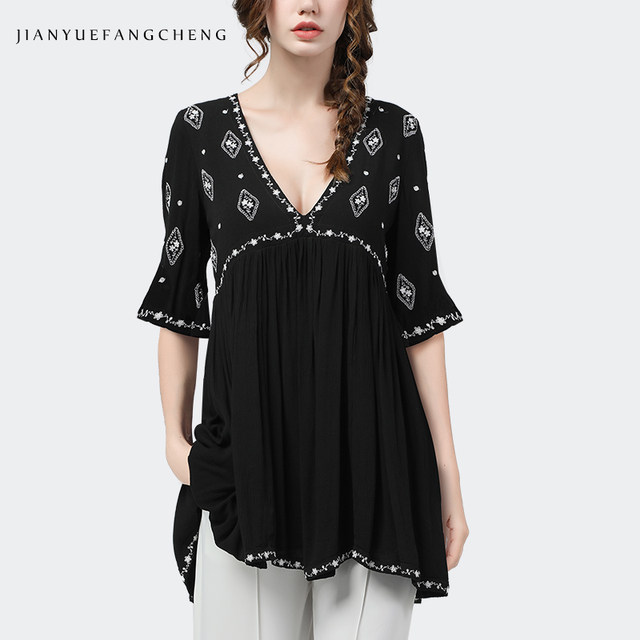 European station large size belly-covering foreign style small shirt long-sleeved fashion spring new embroidered black v-neck top mid-length