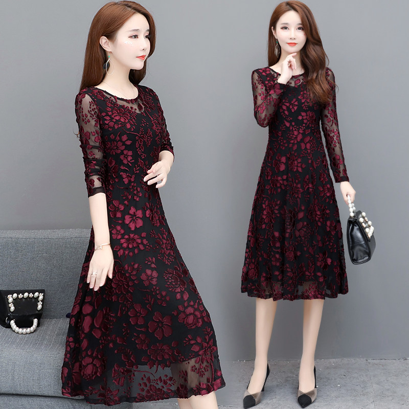 High-end long-sleeved spring and autumn dress women's 2022 new spring dress temperament slimming embroidery printing inner long skirt