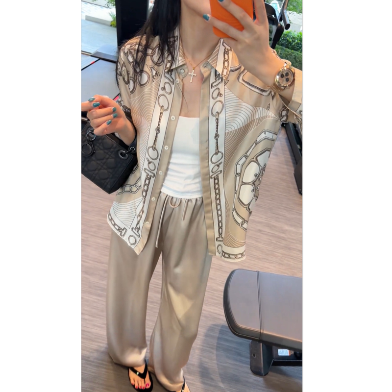 Satin Chain Print Shirt Set for Women, Light and Mature Style, Loose and Slimming Wide-Leg Pants, Elegant Goddess Outfit Two-Piece Set Satin Chain Print Shirt Set for Women, Light and Mature Style, Loose and Slimming Wide-Leg Pants, Elegant Goddess Outfit Two-Piece Set