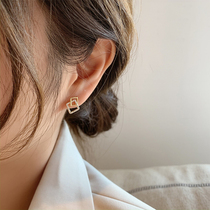  Geometric earrings womens 2021 new Korean net celebrity simple personality earrings exquisite wild temperament ear jewelry trend