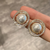 Pearl earrings 2021 New Tide high-end sense light luxury French earrings female sterling silver retro unique temperament earrings