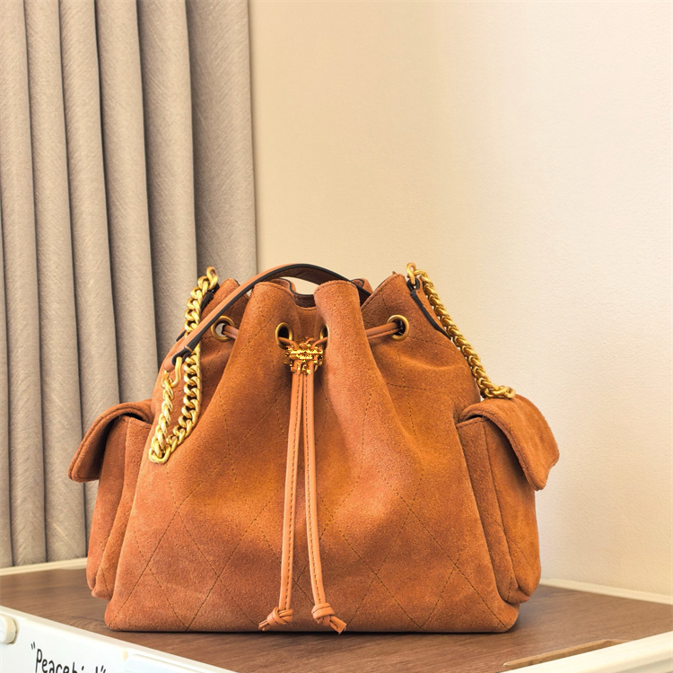 2026 Tb New Shoulder Bag European and American Fashion Leather Solid Color Drawstring Casual Versatile Women's Crossbody Commuter Bag