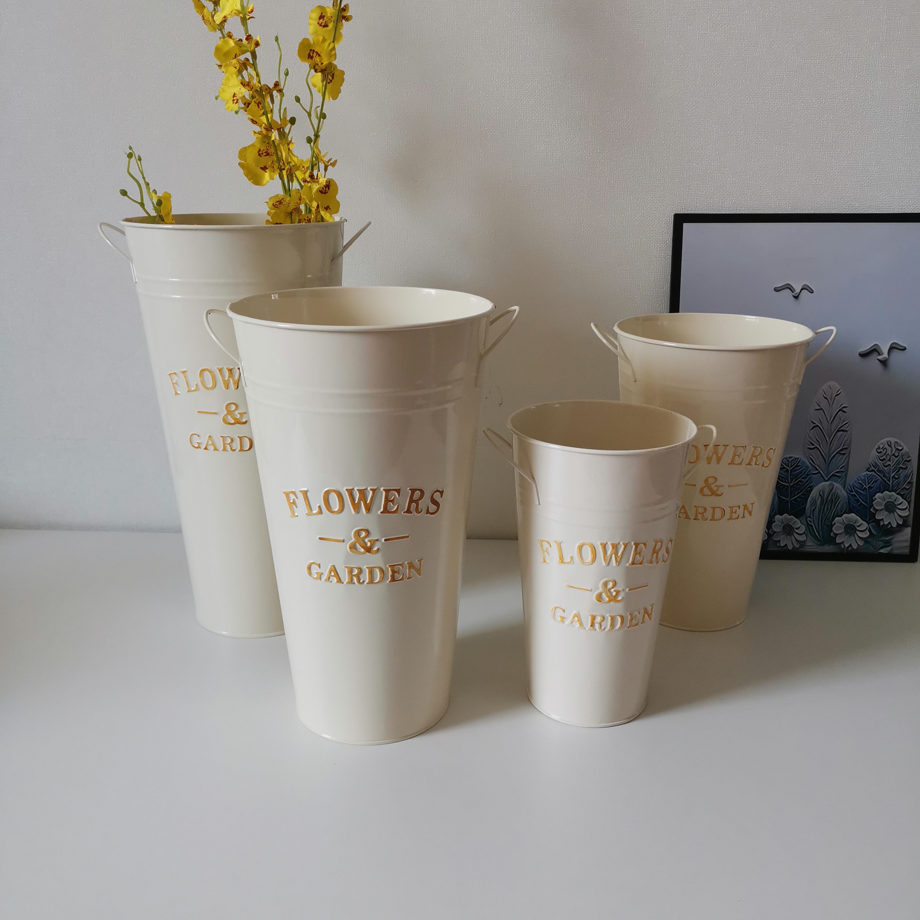 European-style wrought iron flower bucket dry flower flower tube stall flower device living room flower bucket vase flower pot flower shop wake up flower bucket
