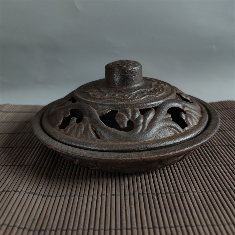 Cast iron plate incense furnace pen rack Yanxing Bodhi Guangun Gunguan Gunyuan Tree Film Basin retro nostalgic and practical collection