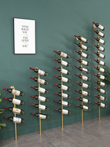 Industrial style wrought iron floor-to-ceiling wine rack left oblique wine bottle rack bar creative wall-mounted wine display rack