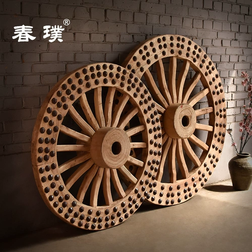 Старые колеса старая машина