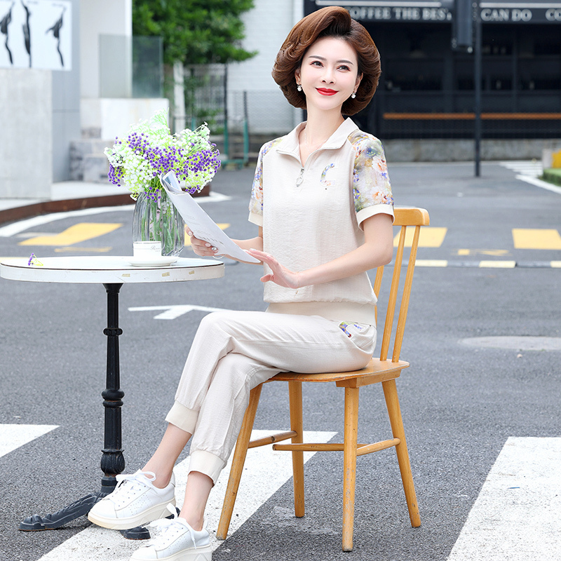 Middle-Aged and Elderly Mothers' Fashionable Short-Sleeved Cotton and Linen T-Shirt Tops, Women's Casual Sportswear, Summer Clothes, Middle-Aged Two-Piece Suits
