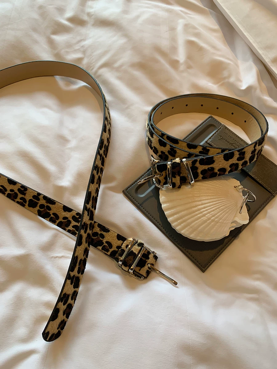 Retro universal adjustable buckle, belt for leisure
