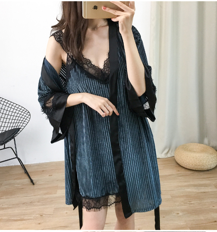 Đồ ngủ Phụ nữ Mùa đông Vàng Hàn Quốc Nhung Sexy Váy ngủ cho người lớn Ấm áp Ấm áp Mặc Midnight Glamour Nightgown váy ngủ 2 dây