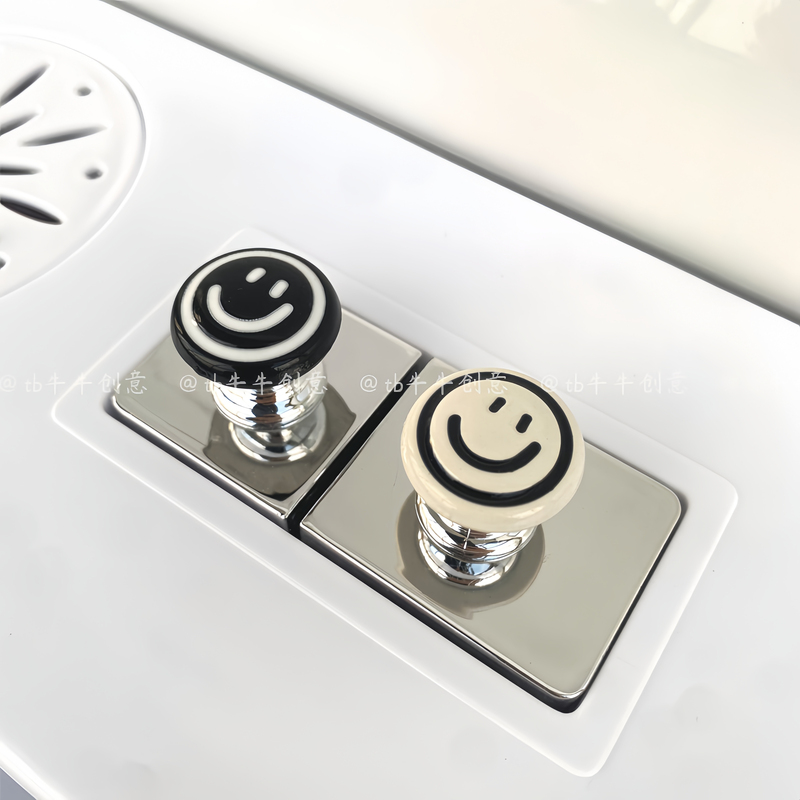 Simple Smiley Face Toilet Flusher for Long Nails, Universal for Manicure, Cute and Creative Bathroom Flushing Aid