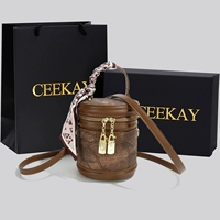 Коричневый подарочный шкаф