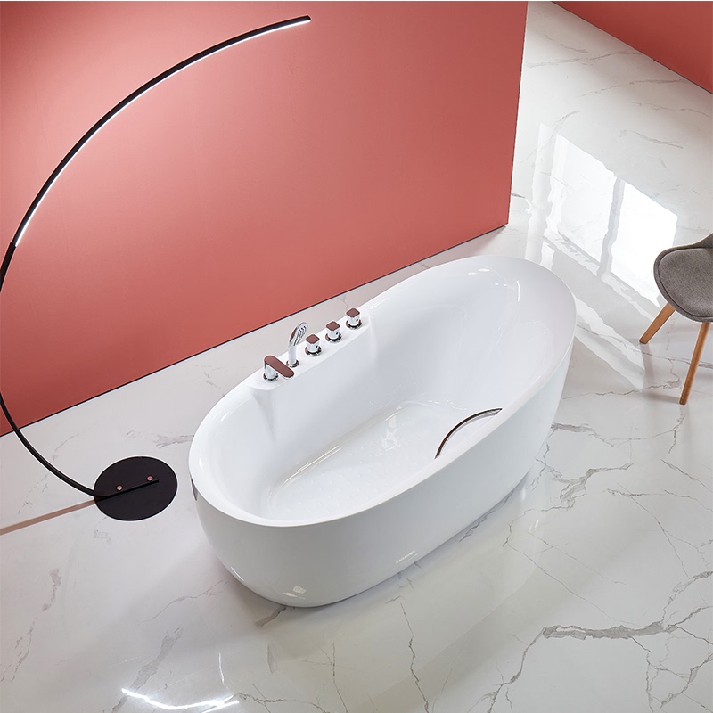 Freestanding Acrylic Bathtub with Armrests, Five-Piece Set, Faucet in Gold and Silver, Suitable for Home, Hotel, and Guesthouses