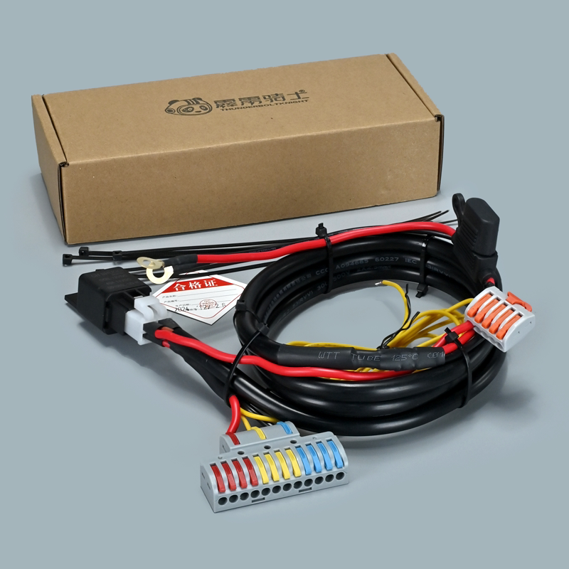 Motorcycle Splitter Battery Scooter Gps Spotlight USB Quick Connection 12V Anti-Drain Acc One-In-Four-Out Motorcycle Splitter Battery Scooter Gps Spotlight USB Quick Connection 12V Anti-Drain Acc One-In-Four-Out