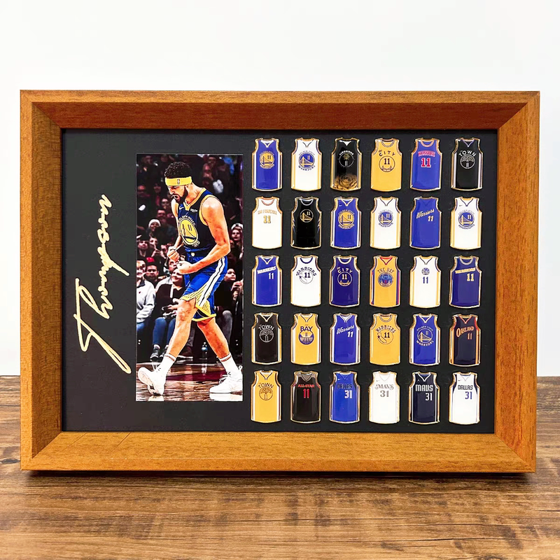Clay Thompson Basketball Peripheral Jersey Badge Photo Frame Bracelet Keychain Surprise Birthday Gift for Boys Clay Thompson Basketball Peripheral Jersey Badge Photo Frame Bracelet Keychain Surprise Birthday Gift for Boys