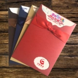 Средний фестиваль вычитает и разгружает фильм.