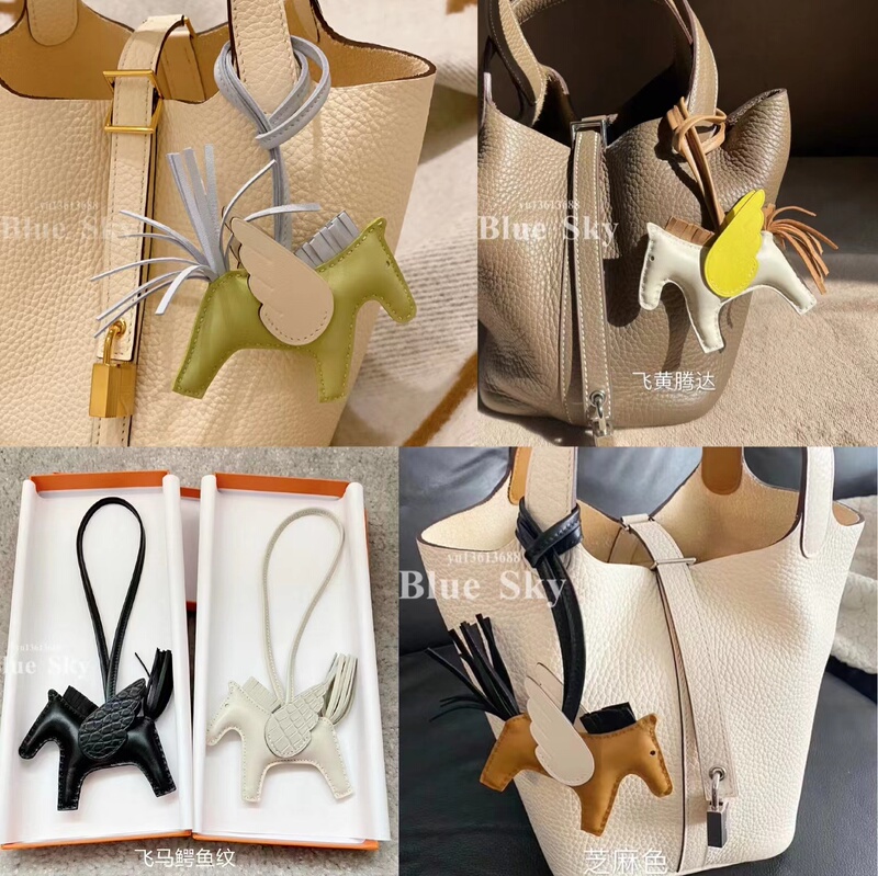 Handmade Crocodile Leather Pattern Bag Accessories, Pony Pendant, Small Flying Horse Car Pendant, Rodeo Keychain