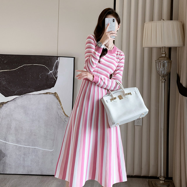 Red and white striped knitted dress women autumn and winter 2021 new mid-length bottoming with coat sweater skirt