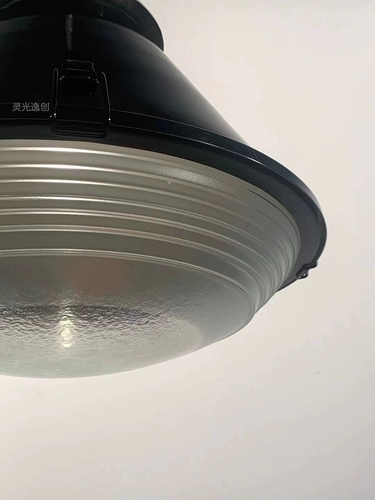 Вуоне Lingguang yichuang Retro Loft Loft Loft Loft Style Laft Lamp Restaurant Bar Ностальгическая люстра для одно головы