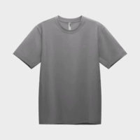 Зеленое дерево ясень