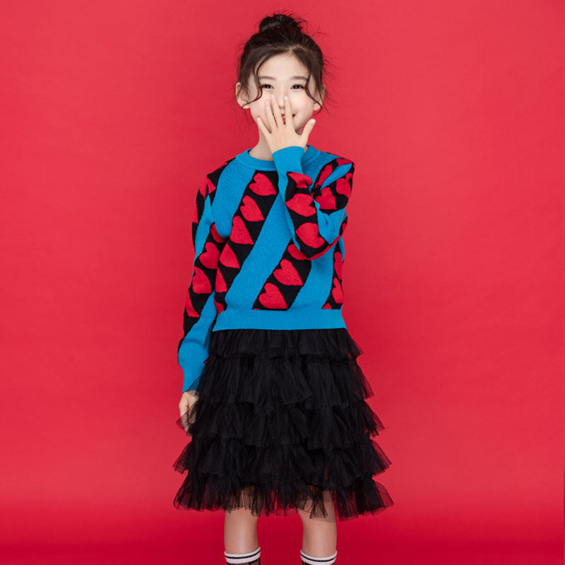 Girls' suit spring and autumn two-piece set 2022 new long-sleeved cake princess dress in the big children's love sweater dress