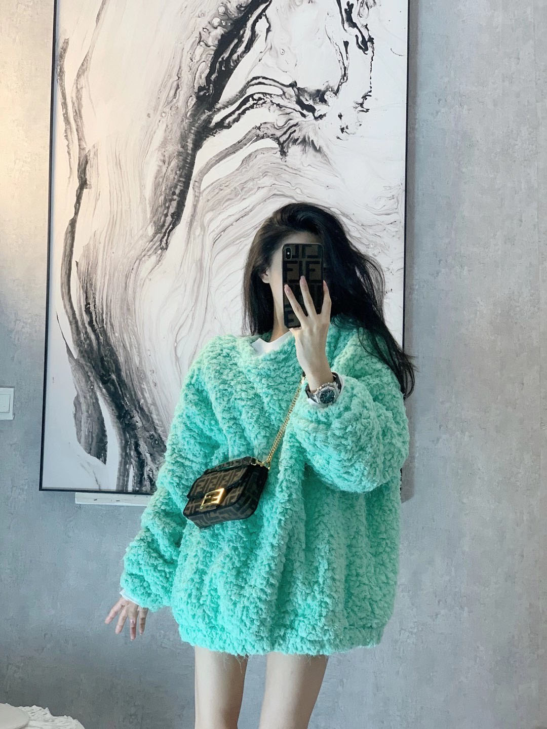 Lamb wool grain velvet round neck loose pullover casual top coat women's 2022 new winter thickened lamb velvet top