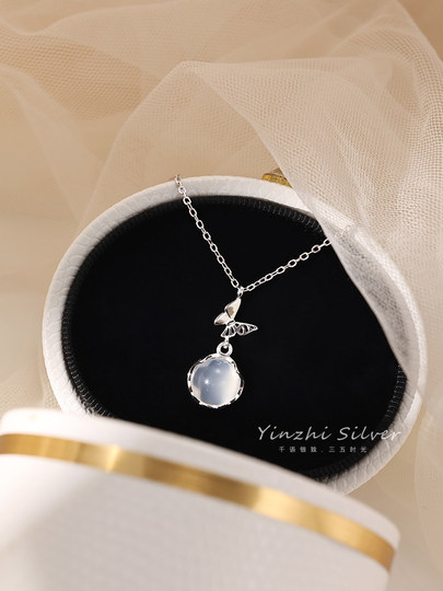 S925 silver butterfly necklace for girls 2025 new light luxury niche exquisite accessories gift high-end clavicle chain
