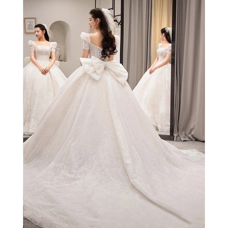 Wedding 2021 new bride's temperament is small, simple and atmospheric, French pregnant woman covering rough arms Luxury trailer Wedding 2021 new bride's temperament is small, simple and atmospheric, French pregnant woman covering rough arms Luxury trailer