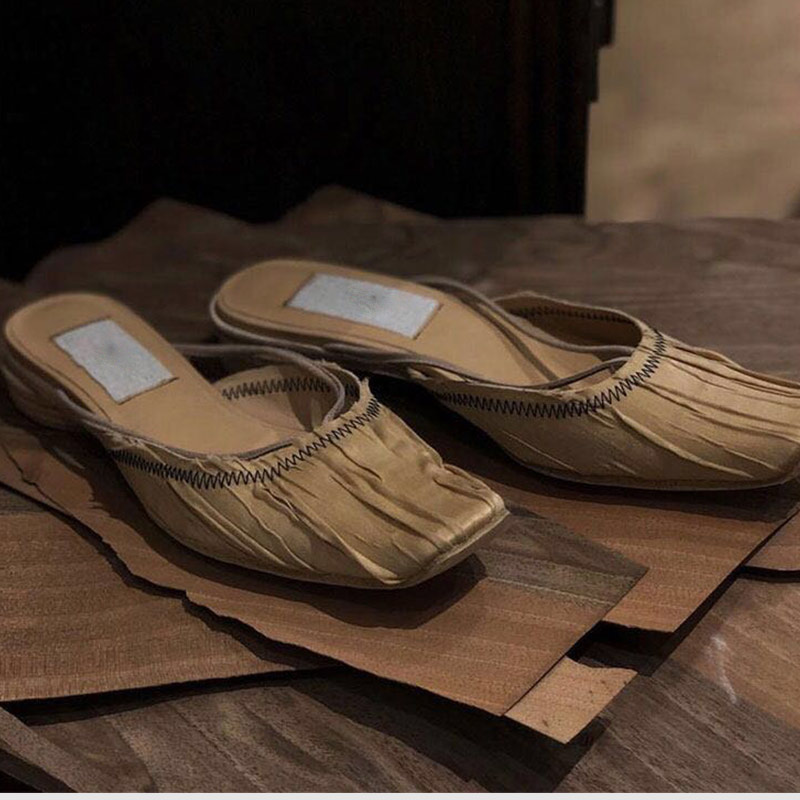 Peng tai Baotou Mueller shoes slippers female summer 19 net red identical nude color retro square head in thick heel silk shoes