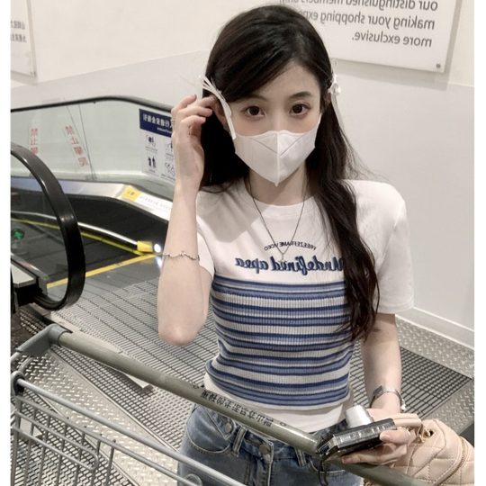 Fake Two-Piece Knitted Striped Patchwork Printed Short-Sleeve T-Shirt for Women, Summer Slim Fit High-Waisted Short Bm Top