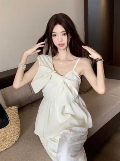 French-Style High-End Bowknot Off-Shoulder Shirt for Women, Summer Design, Stylish Sleeveless Babydoll Top
