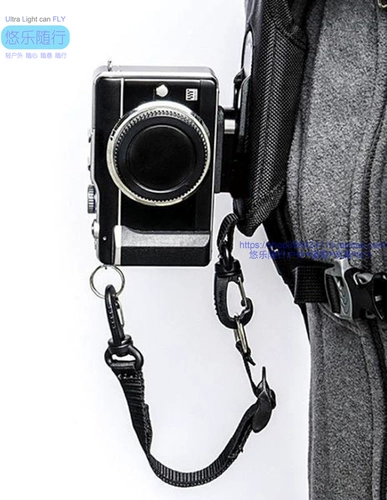 SLR Micro Single Camera Fast Gunner рюкзак быстро распаковывая выставку для монтажного камеры на открытом воздухе на открытом воздухе.