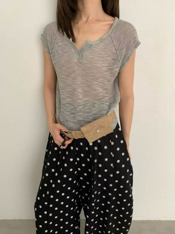 Rn Summer New Style V Neck Short-Sleeved Knitwear for Women Korean Style Versatile Loose Slimming Look Ice Silk Thin T-Shirt Top 51923
