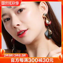 Earrings suitable for round face face thin personality design fashion flowers exaggerated female 2021 New Tide Net red ear ornaments