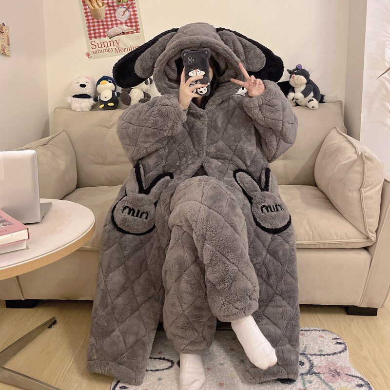 125kg Plus-Size Coral Fleece Three-Layer Quilted Pajama Set for Women, Winter Sweet Hooded Long Loungewear